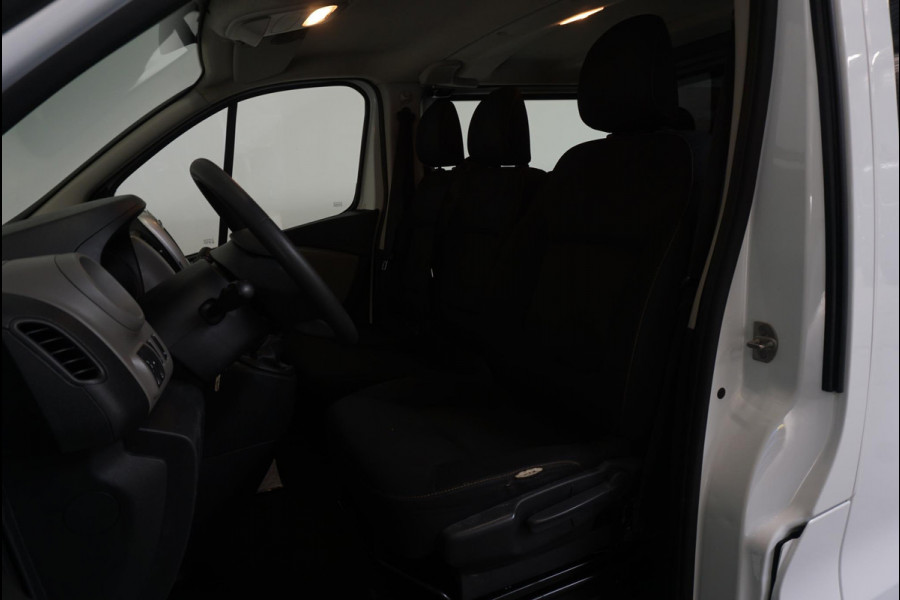 Renault Trafic 1.6 dCi 125 PK L2H1 Dubbele Cabine 6 Persoons Airco Bluetooth Cruise Control Navi PDC Trekhaak 2500 kg