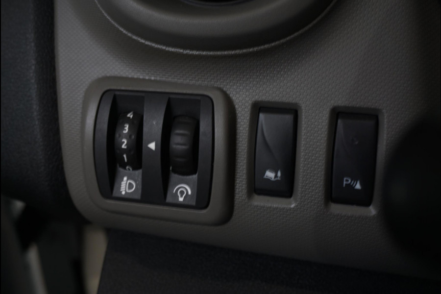 Renault Trafic 1.6 dCi 125 PK L2H1 Dubbele Cabine 6 Persoons Airco Bluetooth Cruise Control Navi PDC Trekhaak 2500 kg