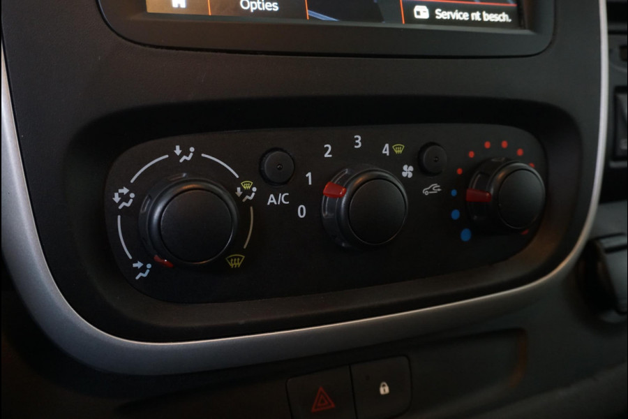 Renault Trafic 1.6 dCi 125 PK L2H1 Dubbele Cabine 6 Persoons Airco Bluetooth Cruise Control Navi PDC Trekhaak 2500 kg
