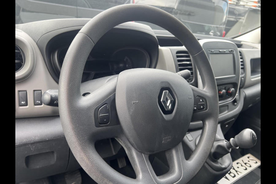 Renault Trafic 1.6 dCi 125 PK L2H1 Dubbele Cabine 6 Persoons Airco Bluetooth Cruise Control Navi PDC Trekhaak 2500 kg