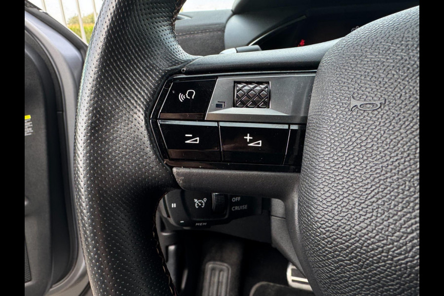 DS DS 3 Crossback 1.2 PureTech Business AUTOMAAT / PDC / CARPLAY / CRUISE CONTROL / ZEER FRAAI DESIGN / ECC / LMV DS DS 3 Crossback 1.2 PureTech Business AUTOMAAT / PDC / CARPLAY / CRUISE CONTROL / ZEER FRAAI DESIGN / ECC / LMV