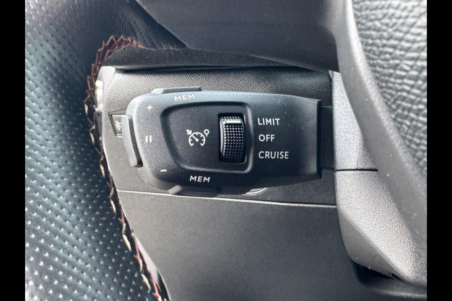 DS DS 3 Crossback 1.2 PureTech Business AUTOMAAT / PDC / CARPLAY / CRUISE CONTROL / ZEER FRAAI DESIGN / ECC / LMV DS DS 3 Crossback 1.2 PureTech Business AUTOMAAT / PDC / CARPLAY / CRUISE CONTROL / ZEER FRAAI DESIGN / ECC / LMV