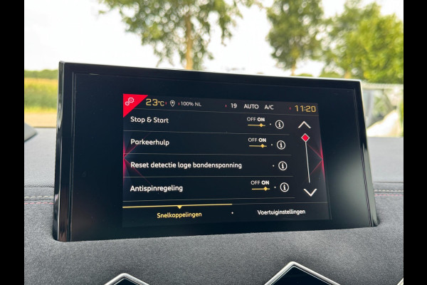 DS DS 3 Crossback 1.2 PureTech Business AUTOMAAT / PDC / CARPLAY / CRUISE CONTROL / ZEER FRAAI DESIGN / ECC / LMV DS DS 3 Crossback 1.2 PureTech Business AUTOMAAT / PDC / CARPLAY / CRUISE CONTROL / ZEER FRAAI DESIGN / ECC / LMV