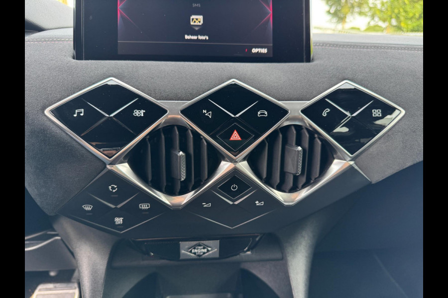 DS DS 3 Crossback 1.2 PureTech Business AUTOMAAT / PDC / CARPLAY / CRUISE CONTROL / ZEER FRAAI DESIGN / ECC / LMV DS DS 3 Crossback 1.2 PureTech Business AUTOMAAT / PDC / CARPLAY / CRUISE CONTROL / ZEER FRAAI DESIGN / ECC / LMV