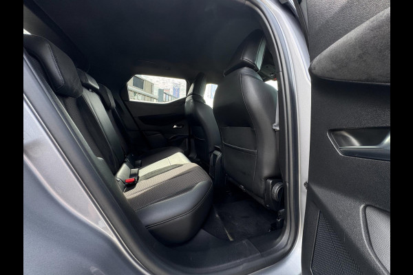 DS DS 3 Crossback 1.2 PureTech Business AUTOMAAT / PDC / CARPLAY / CRUISE CONTROL / ZEER FRAAI DESIGN / ECC / LMV DS DS 3 Crossback 1.2 PureTech Business AUTOMAAT / PDC / CARPLAY / CRUISE CONTROL / ZEER FRAAI DESIGN / ECC / LMV
