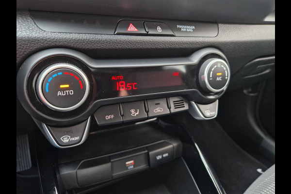Kia Stonic 1.0 T-GDi MHEV DynamicLine | LED | Climate | Camera | Navi | Cruise |