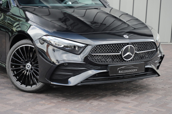 Mercedes-Benz A-Klasse 250 e AMG Aut8 | 218PK | Pano | Sfeerverlichting | Stoelverwarming | Keyles-go | Multi-beam | 2023.