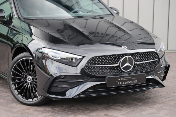 Mercedes-Benz A-Klasse 250 e AMG Aut8 | 218PK | Pano | Sfeerverlichting | Stoelverwarming | Keyles-go | Multi-beam | 2023.