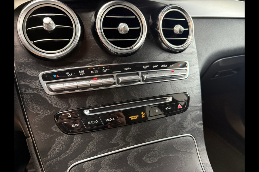 Mercedes-Benz GLC Coupé 250 4MATIC AMG | Alcantara | Camera | Navi | Schuifdak | Trekhaak | Mooie auto