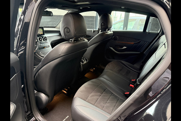 Mercedes-Benz GLC Coupé 250 4MATIC AMG | Alcantara | Camera | Navi | Schuifdak | Trekhaak | Mooie auto