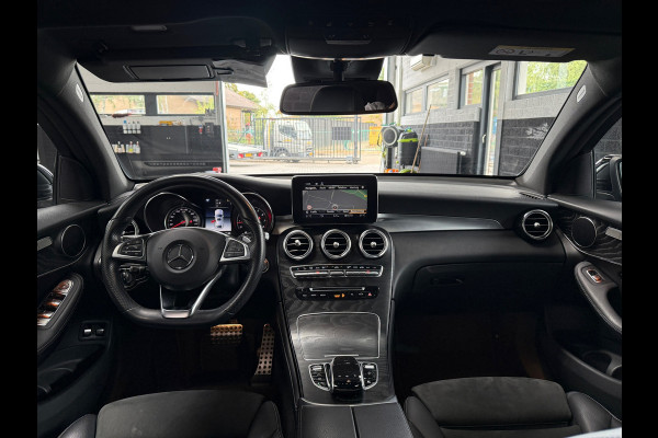 Mercedes-Benz GLC Coupé 250 4MATIC AMG | Alcantara | Camera | Navi | Schuifdak | Trekhaak | Mooie auto