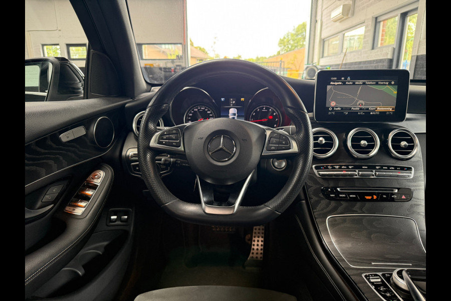 Mercedes-Benz GLC Coupé 250 4MATIC AMG | Alcantara | Camera | Navi | Schuifdak | Trekhaak | Mooie auto