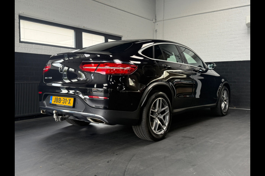 Mercedes-Benz GLC Coupé 250 4MATIC AMG | Alcantara | Camera | Navi | Schuifdak | Trekhaak | Mooie auto