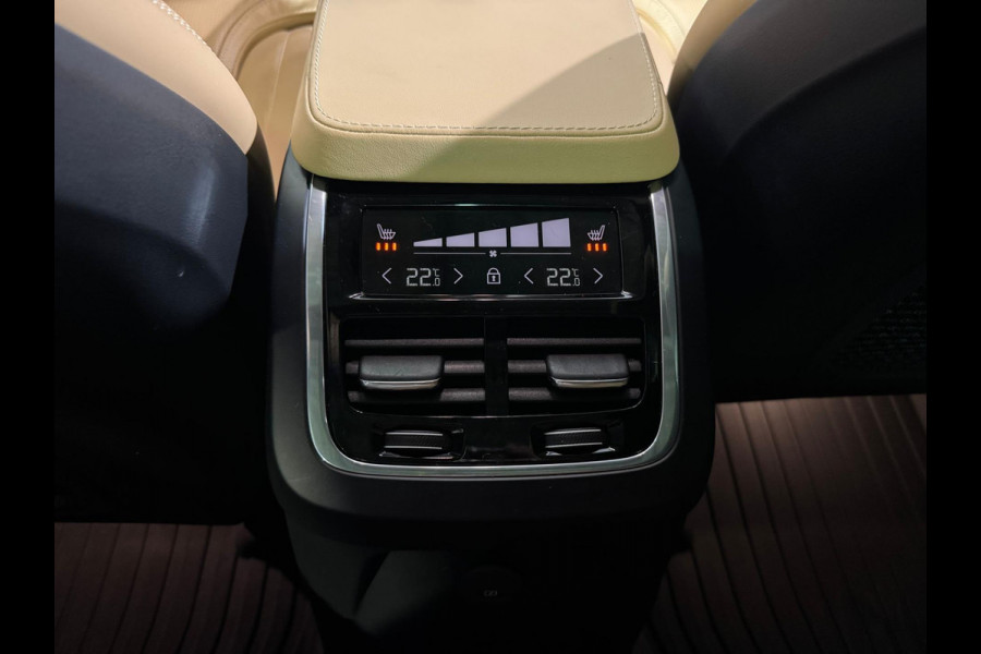 Volvo XC90 2.0 T8 Recharge AWD Ultimate Dark |B&W| Luchtvering | 22 inch | ACC | Massage Stoel