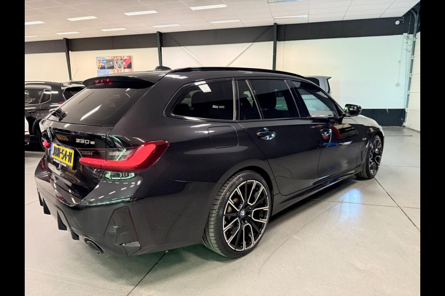 BMW 3 Serie Touring 330e M-SPORT BLACK-LINE 19'' FACELIFT/V-COCPIT/DAB/CARPLAY/STOEL-M/LED/CAM///