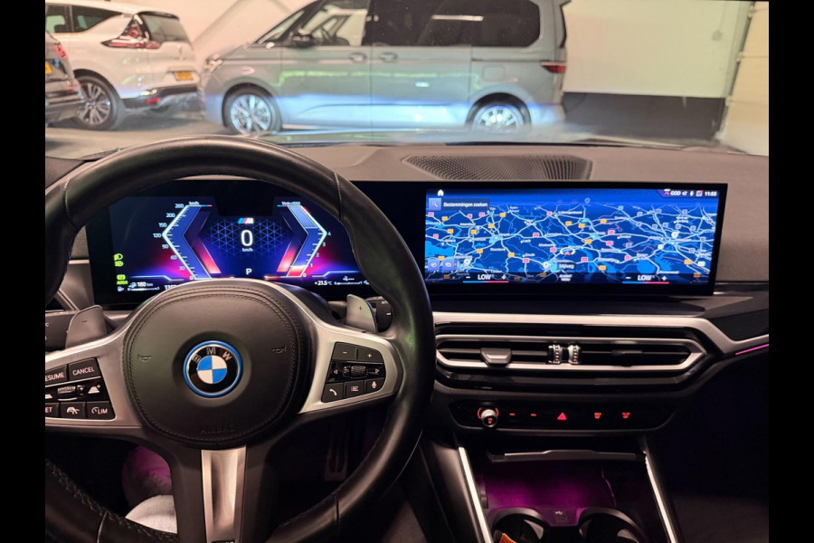 BMW 3 Serie Touring 330e M-SPORT BLACK-LINE 19'' FACELIFT/V-COCPIT/DAB/CARPLAY/STOEL-M/LED/CAM///