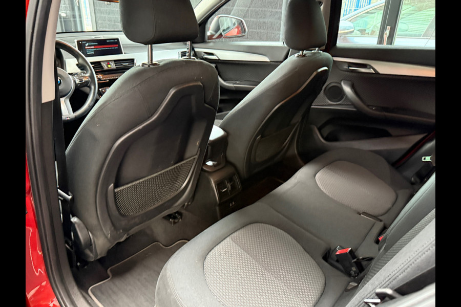BMW X2 XDrive20i | Pano | HUD | Camera | Navi | Mooie auto