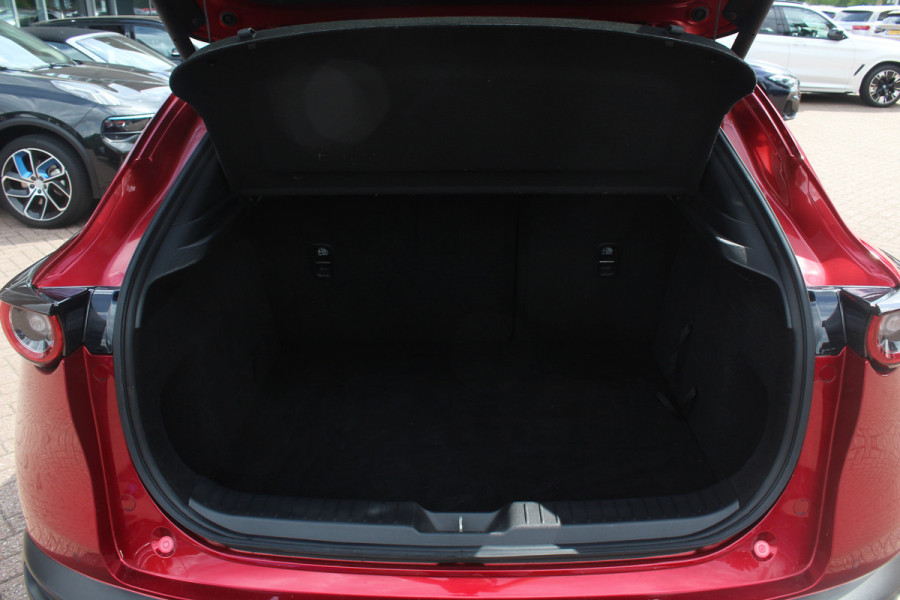 Mazda CX-30 2.0 e-SkyActiv-X M Hybrid Luxury / Schiufdak / Camera / Head-up / Leder / 18'' / Navigatie / Stoelverwarming / DAB / ACC