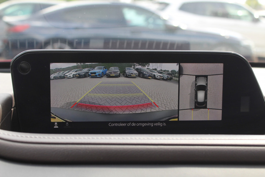 Mazda CX-30 2.0 e-SkyActiv-X M Hybrid Luxury / Schiufdak / Camera / Head-up / Leder / 18'' / Navigatie / Stoelverwarming / DAB / ACC