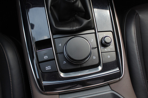 Mazda CX-30 2.0 e-SkyActiv-X M Hybrid Luxury / Schiufdak / Camera / Head-up / Leder / 18'' / Navigatie / Stoelverwarming / DAB / ACC