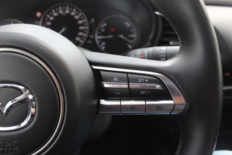 Mazda CX-30 2.0 e-SkyActiv-X M Hybrid Luxury / Schiufdak / Camera / Head-up / Leder / 18'' / Navigatie / Stoelverwarming / DAB / ACC
