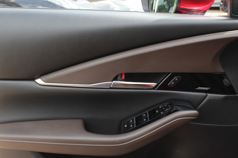 Mazda CX-30 2.0 e-SkyActiv-X M Hybrid Luxury / Schiufdak / Camera / Head-up / Leder / 18'' / Navigatie / Stoelverwarming / DAB / ACC