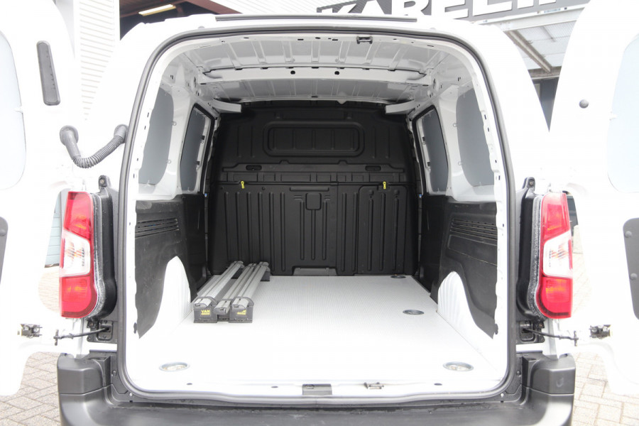 Peugeot Partner 1.5 BlueHDI 100 | L2 | 2x Schuifdeur | Trekhaak | Stoelverw. | Airco.. Peugeot Partner 1.5 BlueHDI 100 | L2 | 2x Schuifdeur | Trekhaak | Stoelverw. | Airco..