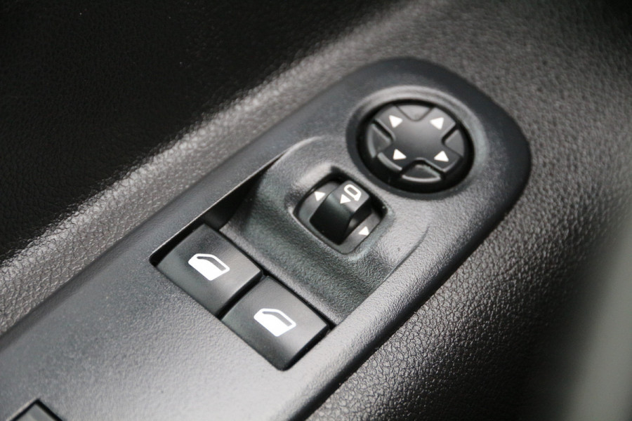 Peugeot Partner 1.5 BlueHDI 100 | L2 | 2x Schuifdeur | Trekhaak | Stoelverw. | Airco.. Peugeot Partner 1.5 BlueHDI 100 | L2 | 2x Schuifdeur | Trekhaak | Stoelverw. | Airco..
