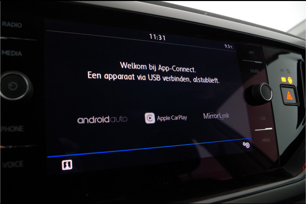 Volkswagen Polo 1.0 MPI Comfortline > Cruise control/Carplay/Getint glas/18inch/all season banden