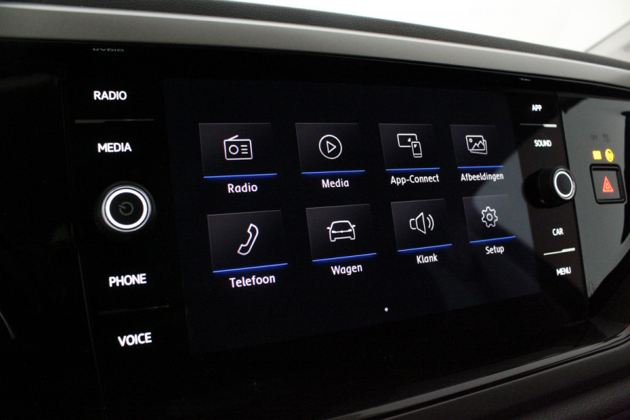 Volkswagen Polo 1.0 MPI Comfortline > Cruise control/Carplay/Getint glas/18inch/all season banden