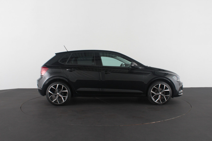 Volkswagen Polo 1.0 MPI Comfortline > Cruise control/Carplay/Getint glas/18inch/all season banden