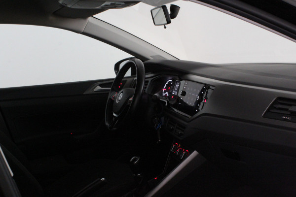 Volkswagen Polo 1.0 MPI Comfortline > Cruise control/Carplay/Getint glas/18inch/all season banden