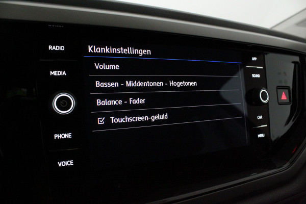Volkswagen Polo 1.0 MPI Comfortline > Cruise control/Carplay/Getint glas/18inch/all season banden