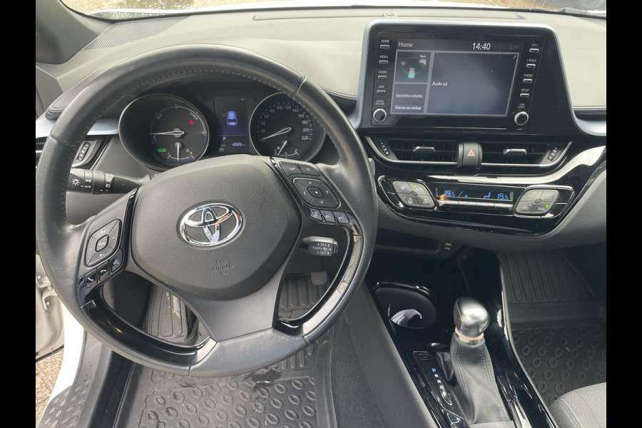 Toyota C-HR 1.8 Hybrid First Edition | parkeersensoren | Dealer onderhouden | Dode hoek detectie