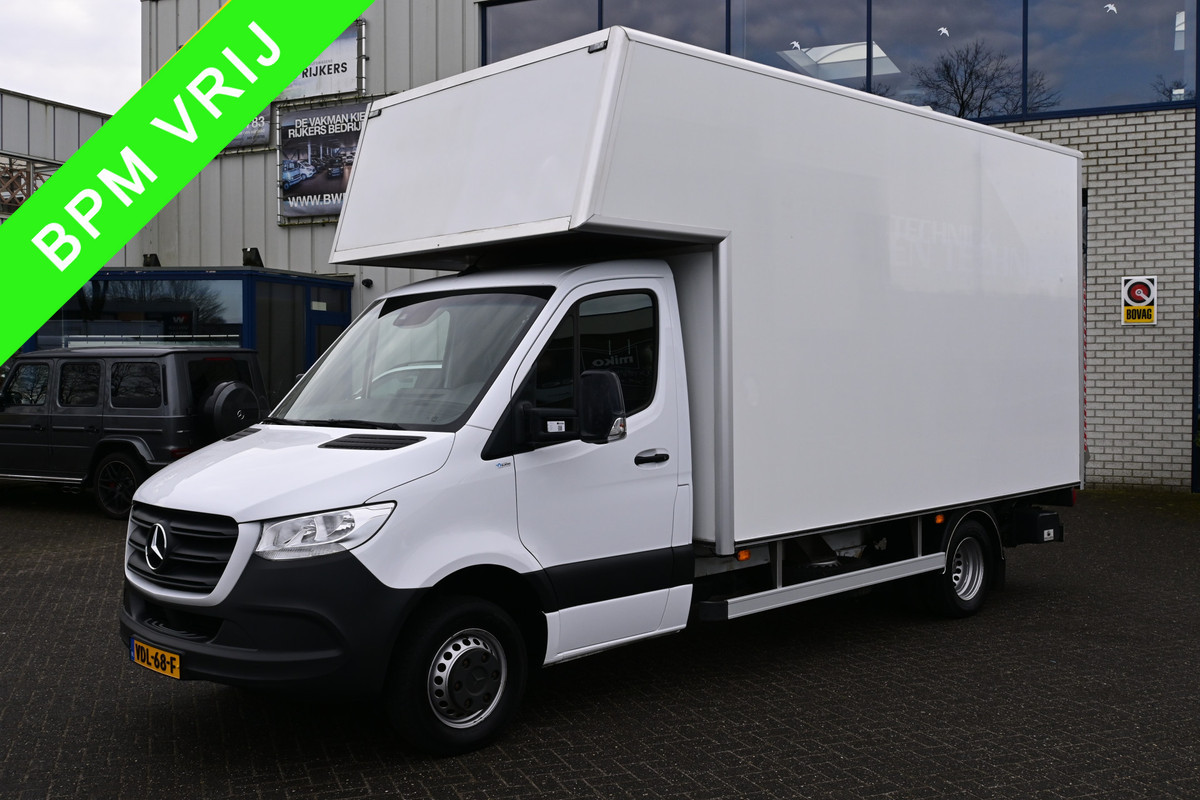 Mercedes-Benz Sprinter 516 CDI L3 Bakwagen met Dhollandia laadklep Geveerde stoel, Zijdeur, 430x213x245 cm Mercedes-Benz Sprinter 516 CDI L3 Bakwagen met Dhollandia laadklep Geveerde stoel, Zijdeur, 430x213x245 cm