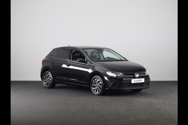 Volkswagen Polo 1.0 TSI Life 95 pk | Verlengde garantie | Navigatie via App | Parkeersensoren | Adaptieve cruise control | LED koplampen | Leer interieur
