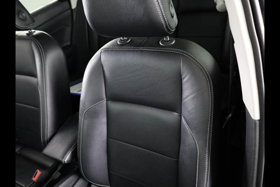 Volkswagen Polo 1.0 TSI Life 95 pk | Verlengde garantie | Navigatie via App | Parkeersensoren | Adaptieve cruise control | LED koplampen | Leer interieur