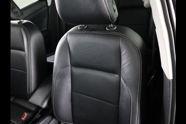 Volkswagen Polo 1.0 TSI Life 95 pk | Verlengde garantie | Navigatie via App | Parkeersensoren | Adaptieve cruise control | LED koplampen | Leer interieur