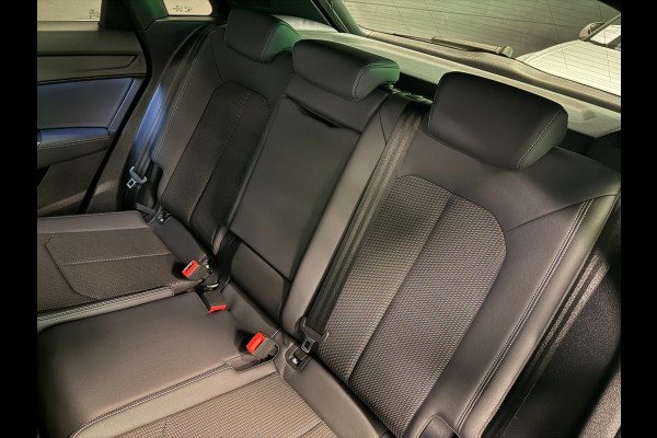 Audi Q3 35 TFSI S-LINE BLACK-LINE 20'' V-COCKPIT/NAVI/CARPLAY/DAB/ECC/PDC/CRUISE///