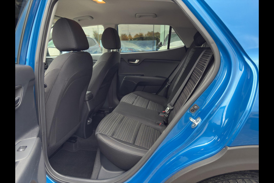Kia Stonic 1.0 T-GDi MHEV DynamicPlusLine Automaat | Camera | LMV | Cruise | Navi | LED | Stoel- en Stuurverwarming | Privacy Glass | Apple Carplay & Android Auto | Kia Stonic 1.0 T-GDi MHEV DynamicPlusLine Automaat | Camera | LMV | Cruise | Navi | LED | Stoel- en Stuurverwarming | Privacy Glass | Apple Carplay & Android Auto |