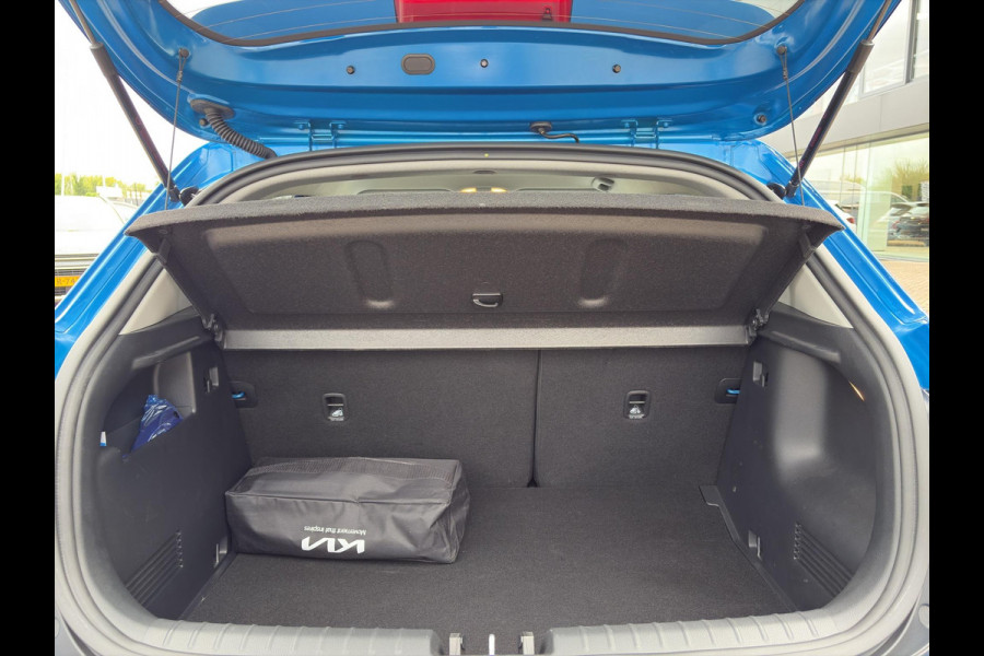 Kia Stonic 1.0 T-GDi MHEV DynamicPlusLine Automaat | Camera | LMV | Cruise | Navi | LED | Stoel- en Stuurverwarming | Privacy Glass | Apple Carplay & Android Auto | Kia Stonic 1.0 T-GDi MHEV DynamicPlusLine Automaat | Camera | LMV | Cruise | Navi | LED | Stoel- en Stuurverwarming | Privacy Glass | Apple Carplay & Android Auto |