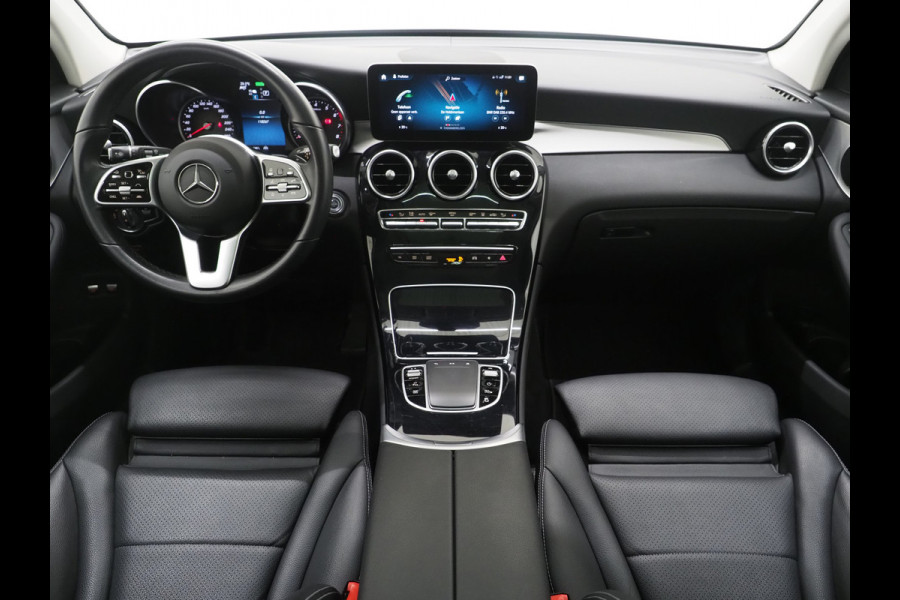 Mercedes-Benz GLC 300e 4MATIC Premium Night Black | Panoramadak | 360 | Keyless | Adaptive Cruise | Treeplanken | Carplay