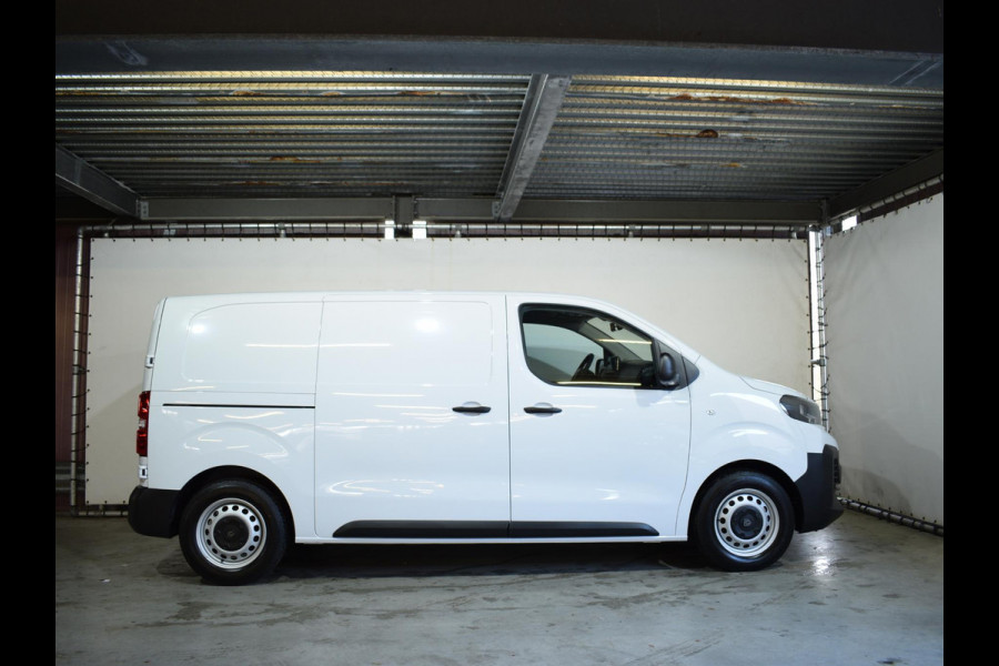 Peugeot Expert L2 2.0 145PK | BETIMMERING | CAMERA + SENSOREN | CARPLAY | NAVIGATIE | TREKHAAK