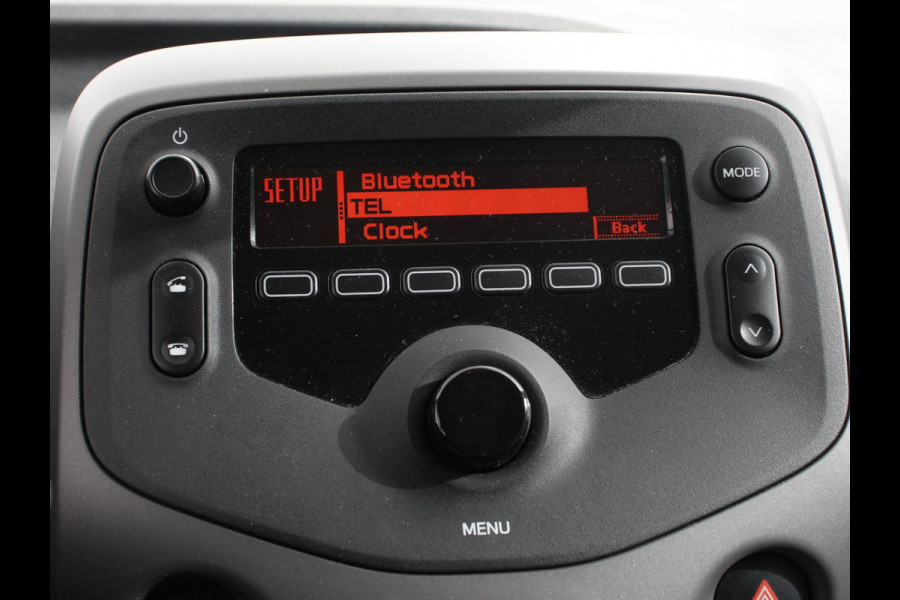Peugeot 108 1.0 e-VTi Active | Airco | Bluetooth | Led | DAB | 5 deurs