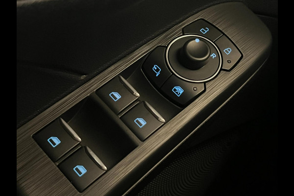 Ford Kuga 2.5 PHEV ST-Line X / BTW / Pano / HUD / Trekhaak