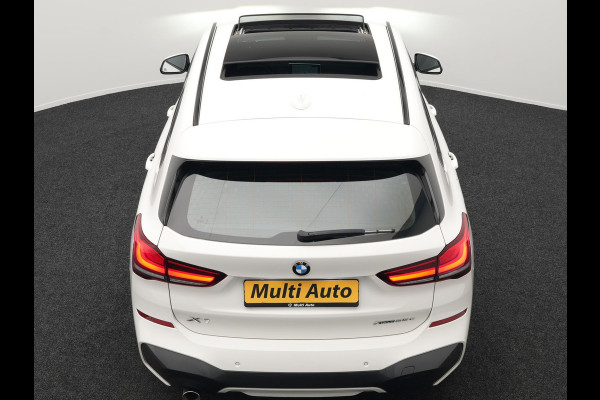 BMW X1 xDrive25e M Sport Plug in Hybrid 221pk Dealer O.H | PHEV | Panodak | Carplay | LED | DAB | Sportstoelen Verwarmd | Navi Prof |