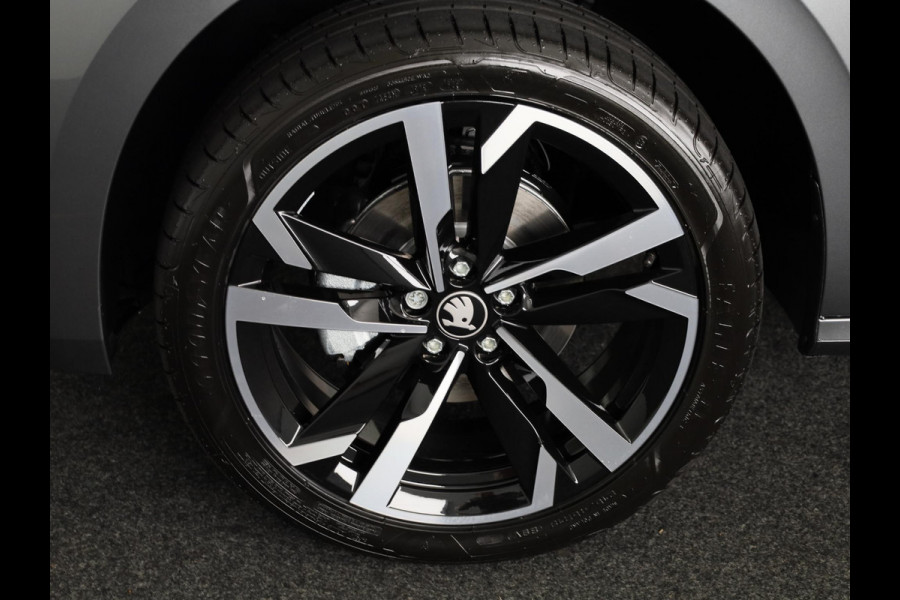 Škoda Kamiq Monte Carlo 1.0 TSI 115 pk 7 versn. DSG | Travel assist plus | Winter pakket | 18 inch lichtmetalen velgen