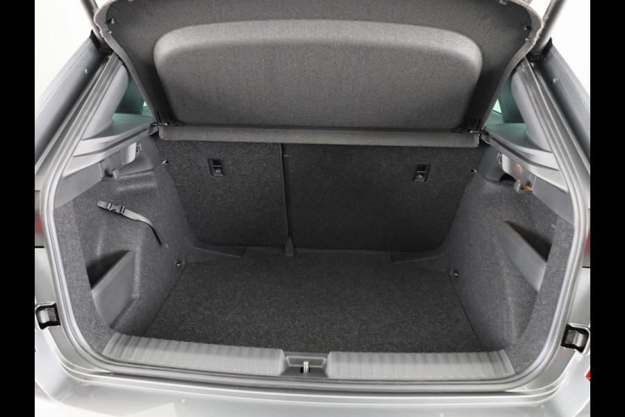 Škoda Kamiq Monte Carlo 1.0 TSI 115 pk 7 versn. DSG | Travel assist plus | Winter pakket | 18 inch lichtmetalen velgen