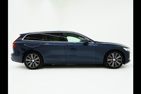 Volvo V60 2.0 T6 Twin Engine AWD Inscription | Panoramadak | Trekhaak | Camera | Memory | LED | Carplay