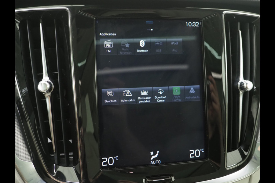 Volvo V60 2.0 T6 Twin Engine AWD Inscription | Panoramadak | Trekhaak | Camera | Memory | LED | Carplay